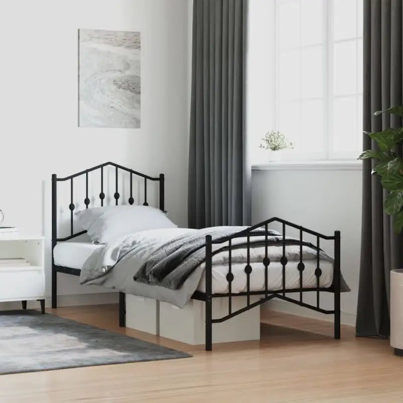 Robuust metalen bedframe met extra opbergruimte en tijdloos ontwerp - Zwart / 80 x 200 cm / met hoofdbord & voetbord