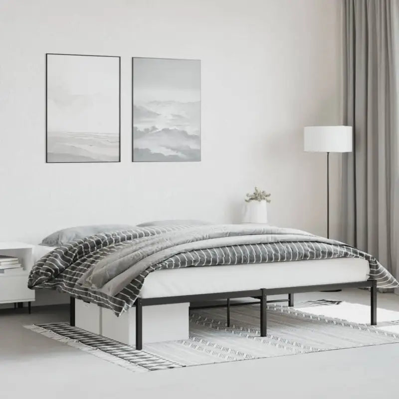 Robuust metalen bedframe met vierkante buizen en extra opbergruimte - Zwart / 180 x 200 cm - Bedden & bedframes