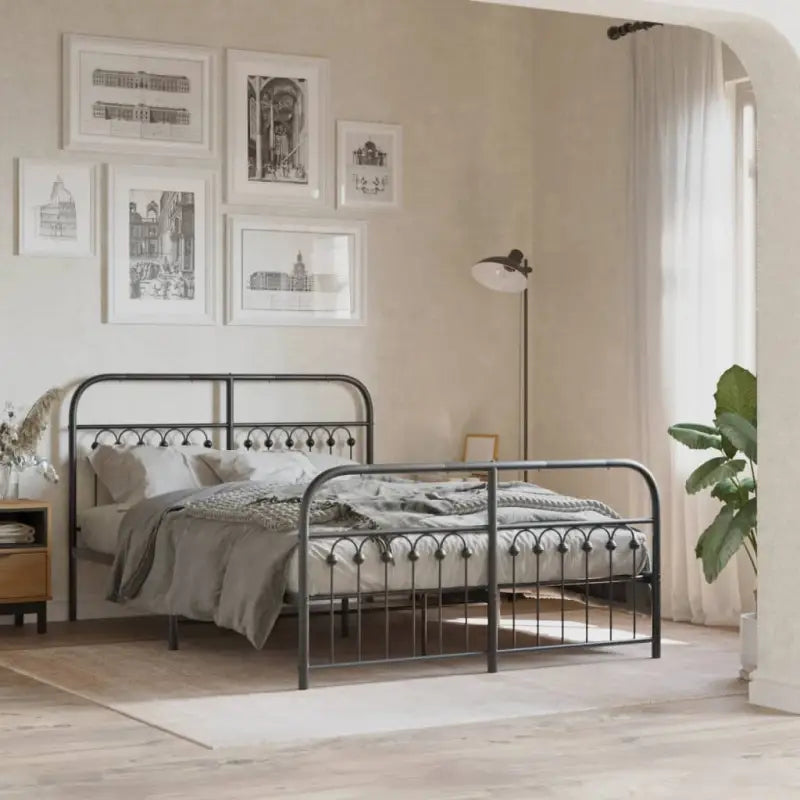 Robuust metalen latten bedframe met extra opbergruimte - Zwart / 140 x 190 cm / met hoofdbord & voetbord - Bedden &