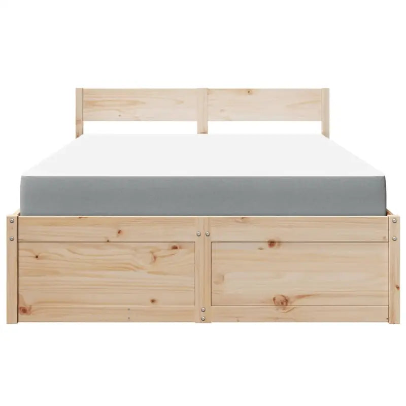 Tijdloos bedframe van massief grenenhout voor je slaapkamer - Bedden & bedframes