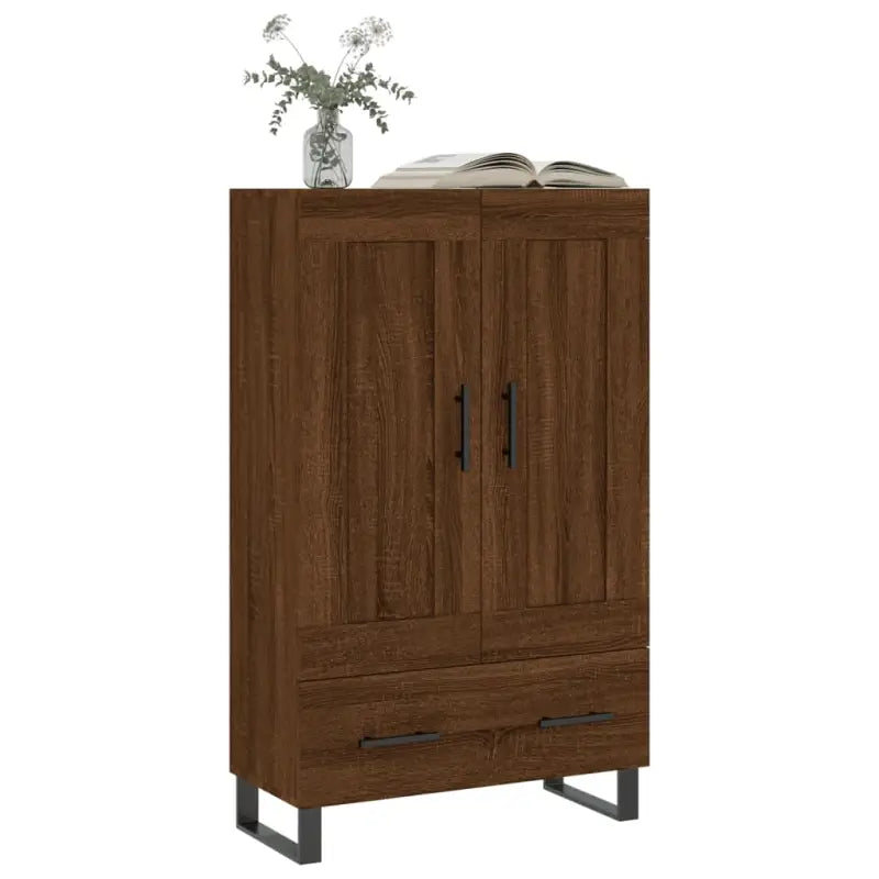 Trendy hoge kast van bewerkt hout met duurzame charme - Dressoirs & buffetkasten