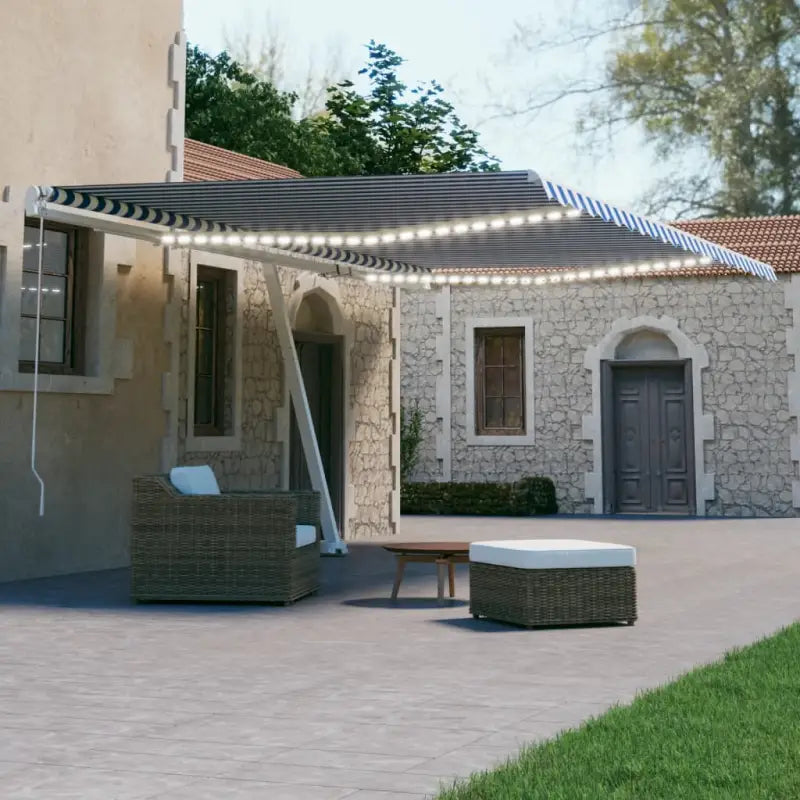 Uitschuifbare luifel met gepoedercoat aluminium en automatische bediening - Blauw en wit / 600 x 300 cm / 1 - Zonwering