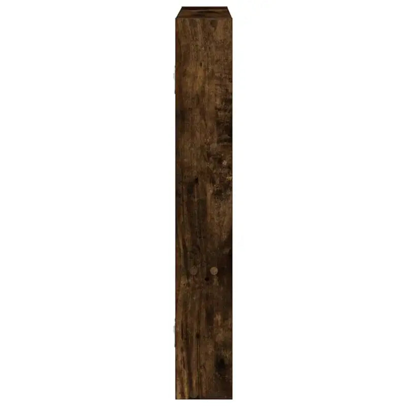 Wandplank van bewerkt hout voor decoratie en praktische opbergruimte - Wandplanken
