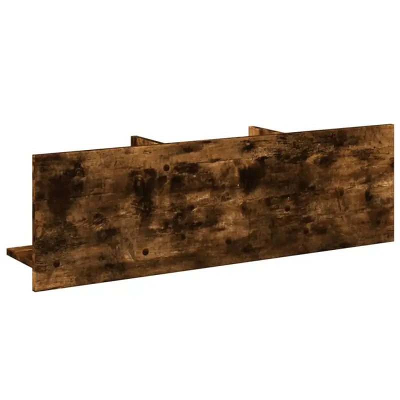 Wandplank van bewerkt hout voor een duurzame en praktische interieurstijl - Wandplanken