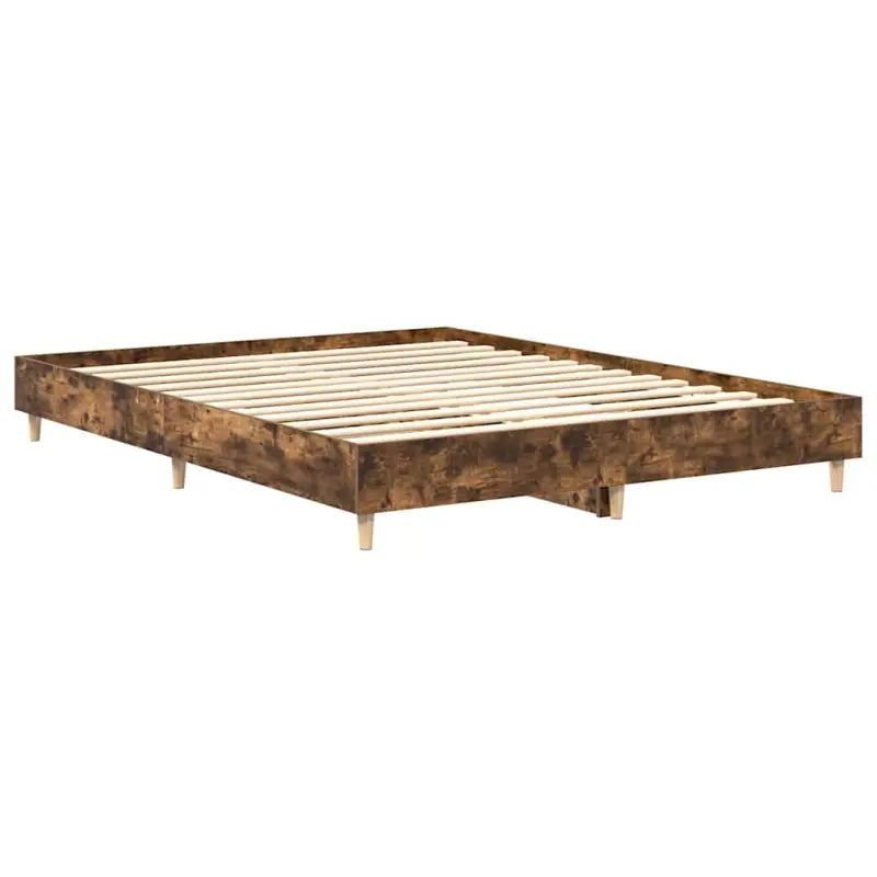 Bedframe in gerookt eiken voor een stabiele en stijlvolle slaapkamer - Bedden & bedframes