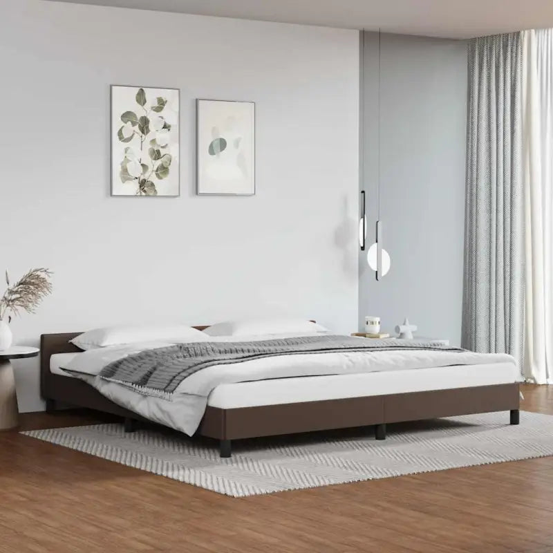 Bedframe met hoofdeinde en multiplex lattenbodem voor een goede nachtrust - Bruin / 200 x 200 cm - Bedden & bedframes