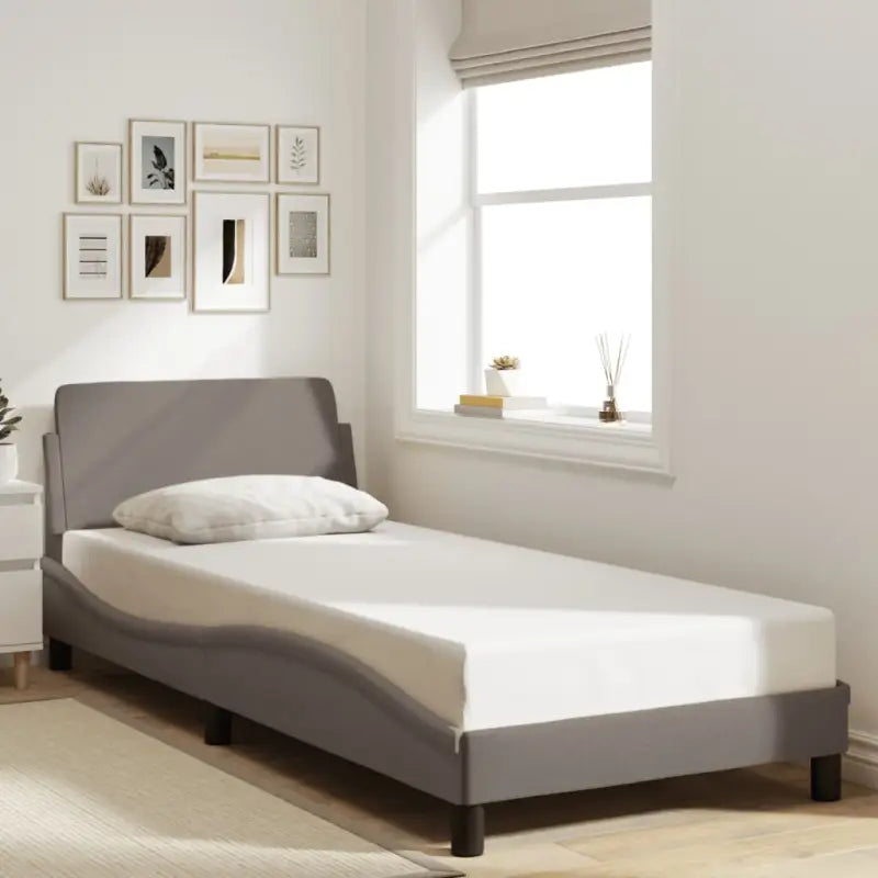 Bedframe met hoofdeinde en multiplex lattenbodem voor goede nachtrust - Taupe / 80 x 200 cm - Bedden & bedframes
