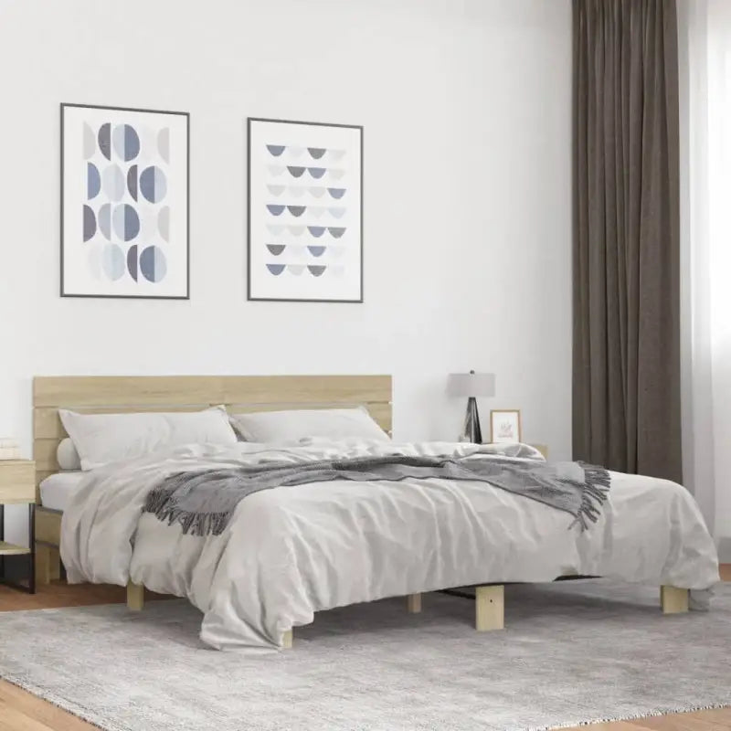Bedframe met metalen poten en multiplex lattenbodem van bewerkt hout - Sonoma eiken / 200 x 200 cm - Bedden & bedframes
