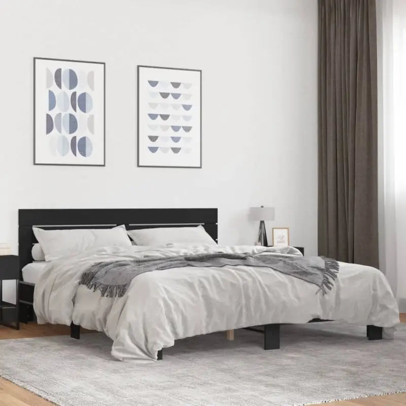 Bedframe met metalen poten en multiplex lattenbodem van bewerkt hout - Zwart / 180 x 200 cm - Bedden & bedframes