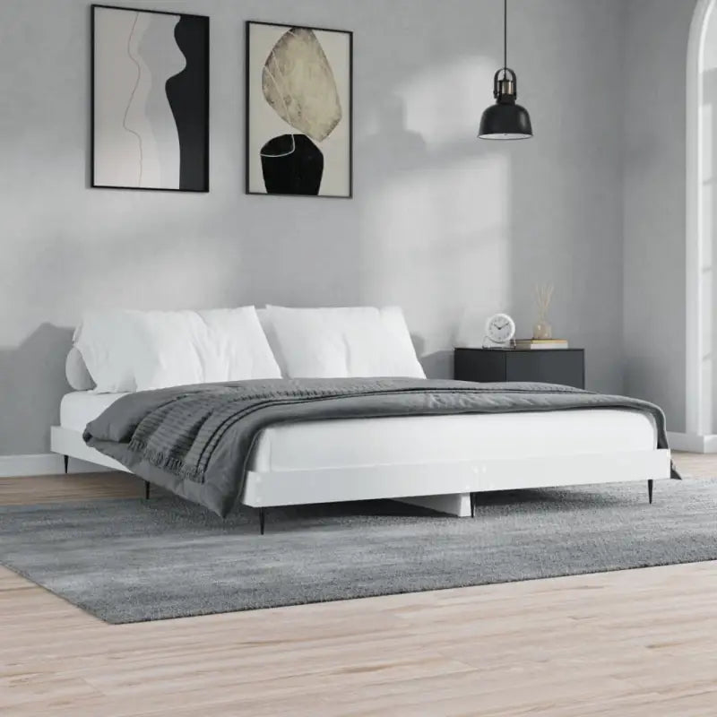 Bedframe met metalen poten en multiplex lattenbodem voor goede nachtrust - Wit / 140 x 200 cm - Bedden & bedframes