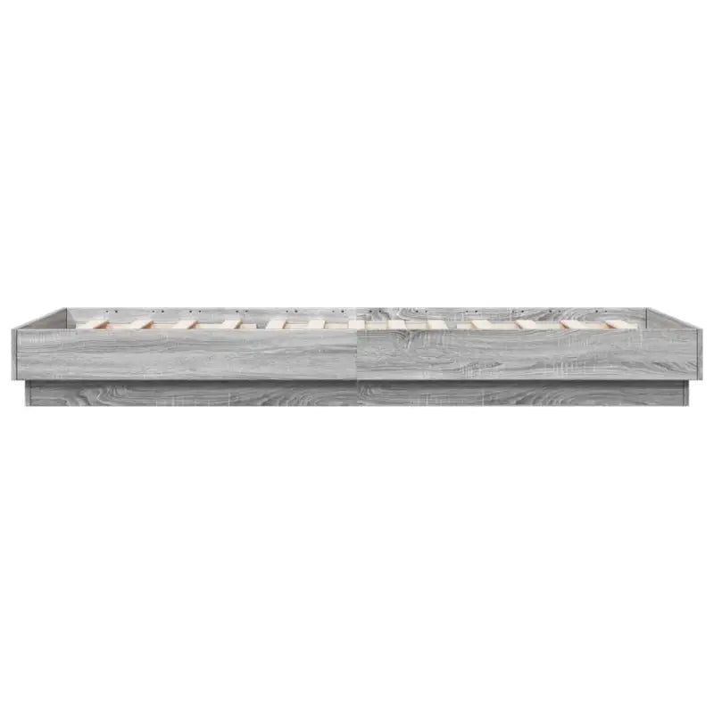 Bedframe van bewerkt hout in grijs sonoma voor een stabiele slaapkamer - Bedden & bedframes