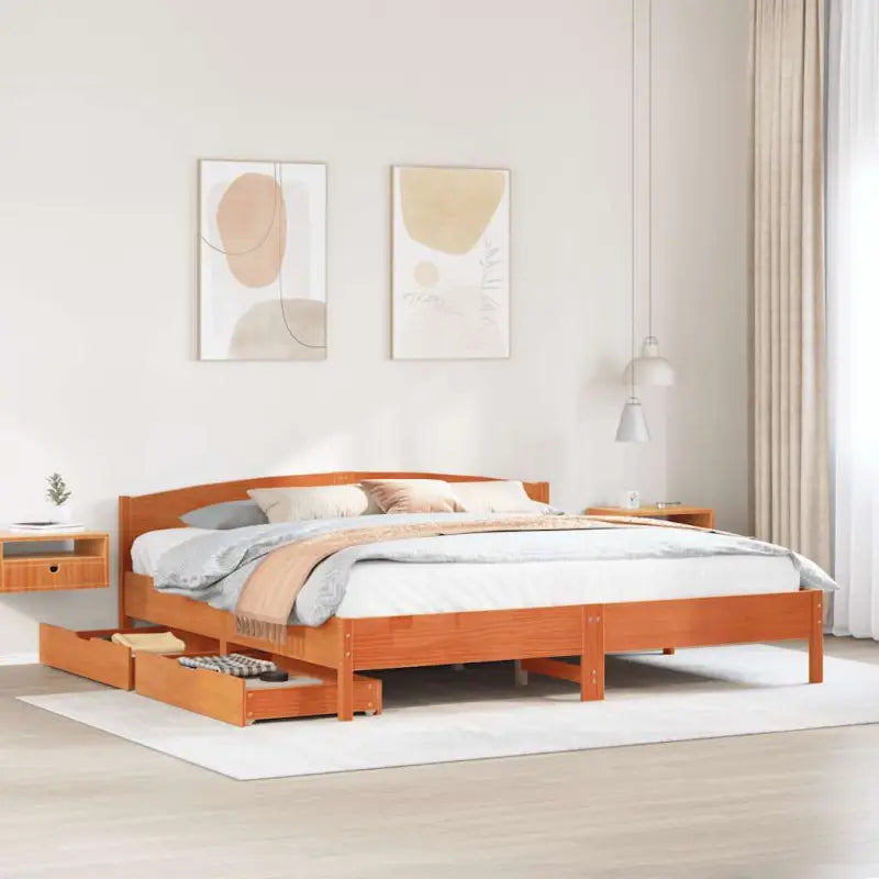 Bedframe van massief grenenhout voor een stabiele slaapkamer basis - Wasbruin / 200 x 200 cm - Bedden & bedframes