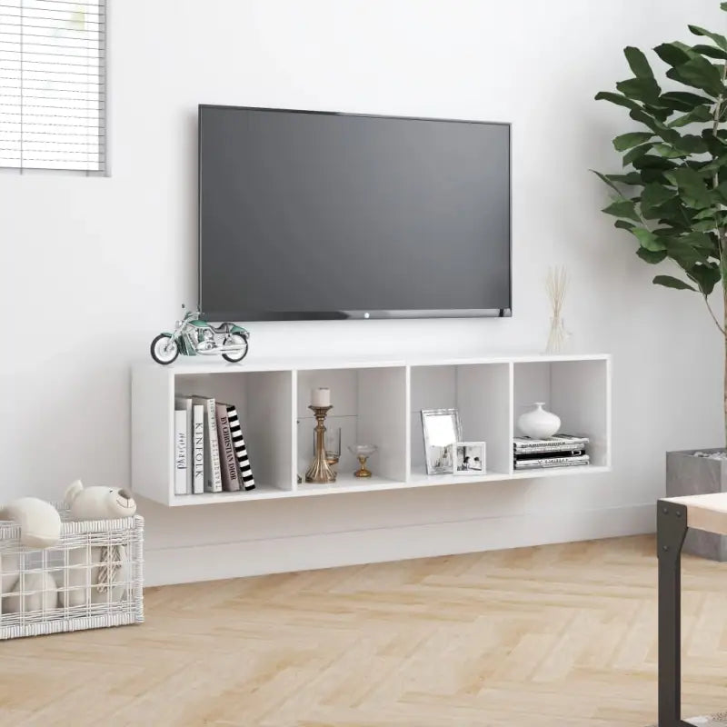 Bewerkt hout wandplanken in hoogglans wit met strak ontwerp - Wandplanken