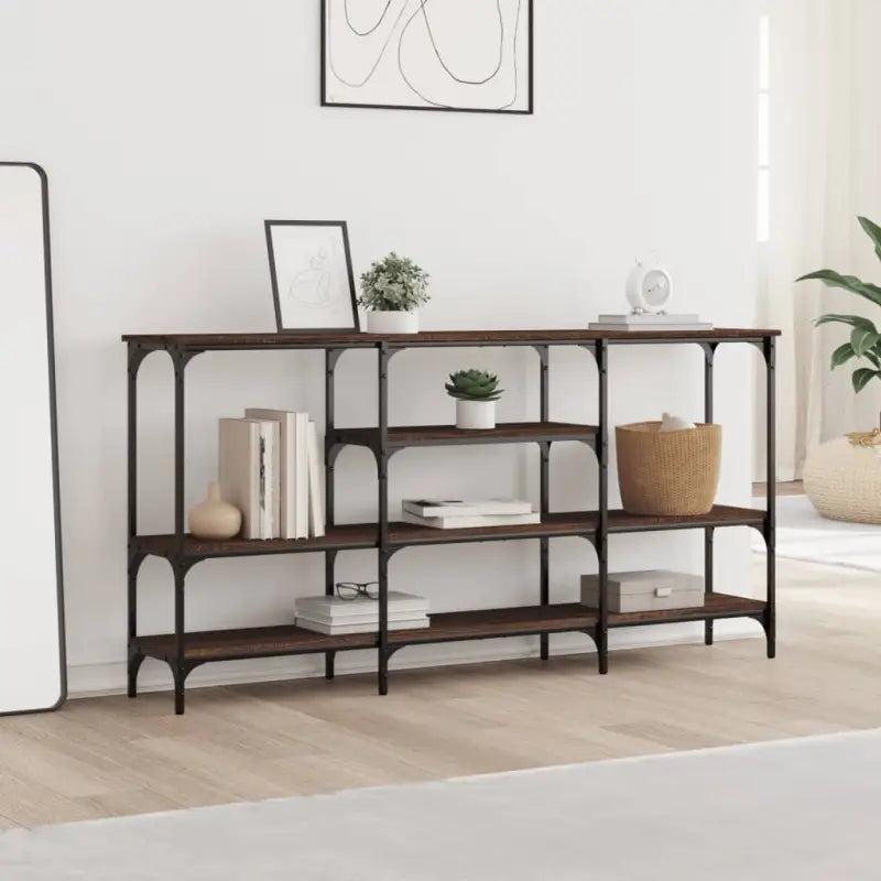 Bijzettafels met bewerkt hout en metalen frame voor een onderhoudsvrije look - Bijzettafels