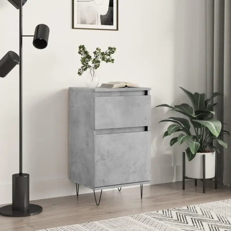Dressoir met bewerkt hout en ijzeren poten voor een tijdloze uitstraling - Betongrijs / 1 - Dressoirs & buffetkasten