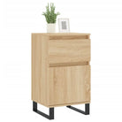 Dressoirs van bewerkt hout met ijzeren poten voor een tijdloze uitstraling - Dressoirs & buffetkasten