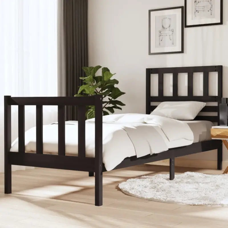 Eenvoudig bedframe van massief grenenhout voor een tijdloze slaapkamer uitstraling - Zwart / 75 x 190 cm - Bedden &