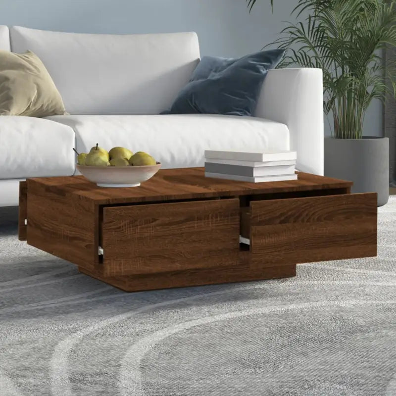 Eenvoudige salontafel van bewerkt hout met elegante afwerking - Salontafels