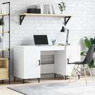 Elegant bureau van bewerkt hout voor studeer- en werkkamers - Bureaus