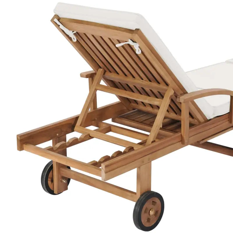 Fijn geschuurde houten ligstoelen met rustieke charme voor buitenruimte - Ligstoelen
