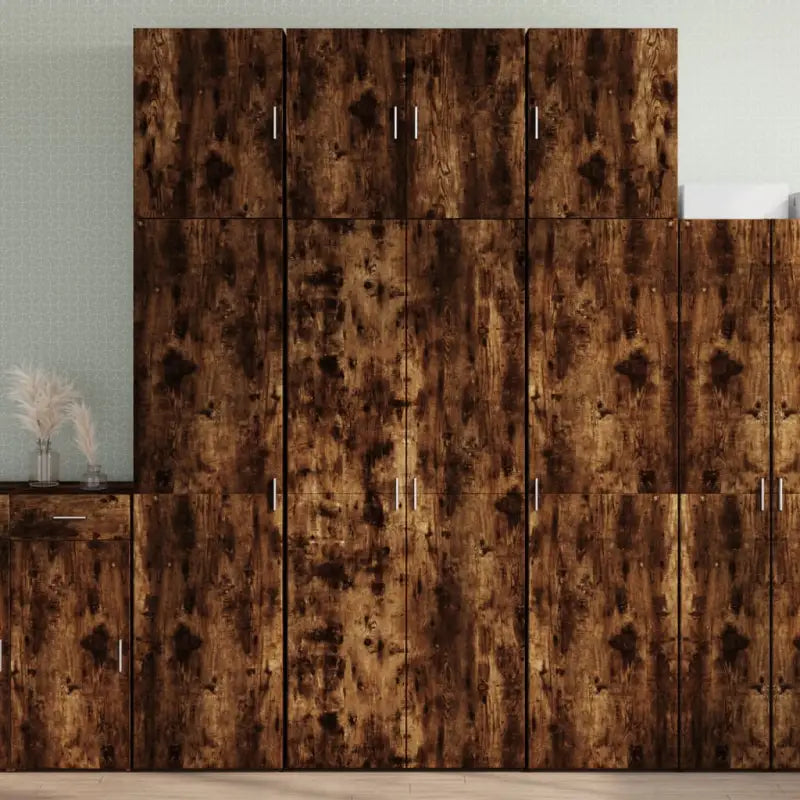 Hoge kast in grijs sonoma van bewerkt hout met elegante uitstraling - Gerookt eiken / 1 - Dressoirs & buffetkasten