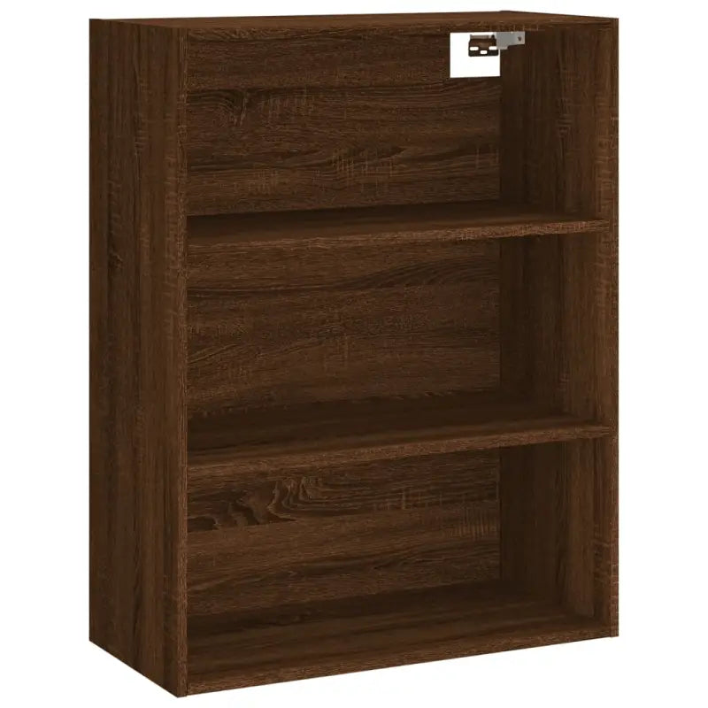 Hoge kast van bewerkt hout met duurzame charme en unieke stijl - Dressoirs & buffetkasten