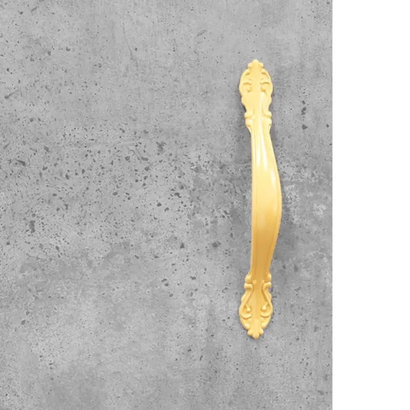 Hoge kast van bewerkt hout voor een stijlvolle en duurzame inrichting - Dressoirs & buffetkasten