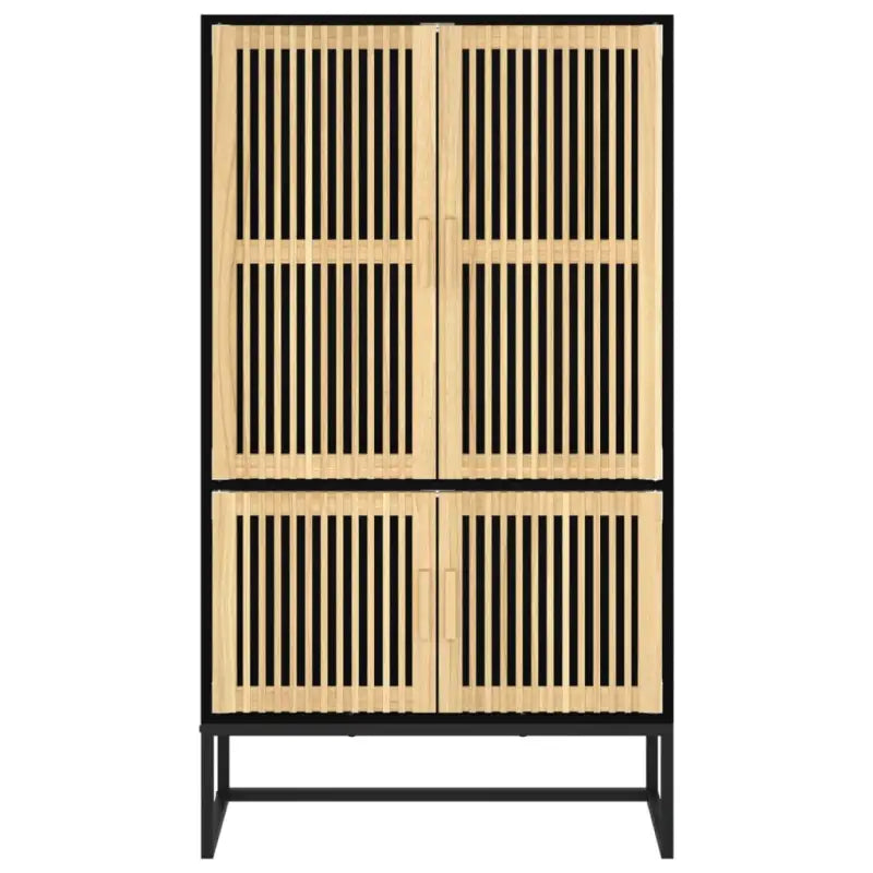 Hoge kast van bewerkt hout voor een uniek bestaande interieur - Opbergkasten & lockerkasten