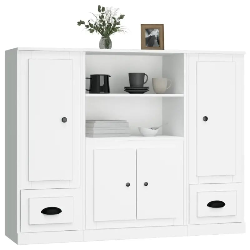 Hoge kasten van bewerkt hout voor een stijlvolle bestaande interieur - Dressoirs & buffetkasten
