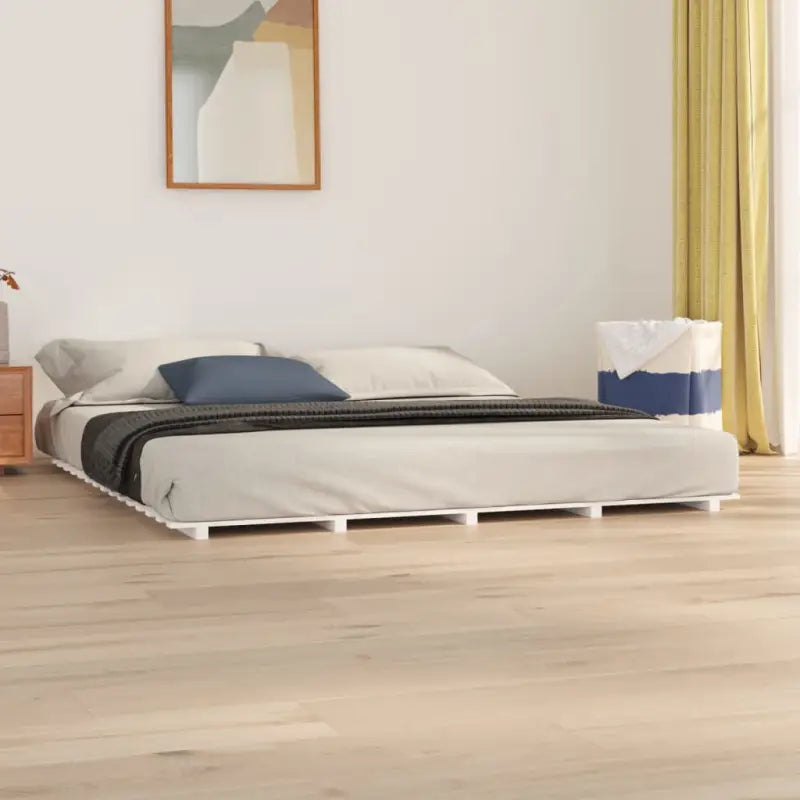 Houten bedframe van massief grenenhout voor een goede nachtrust - Bedden & bedframes