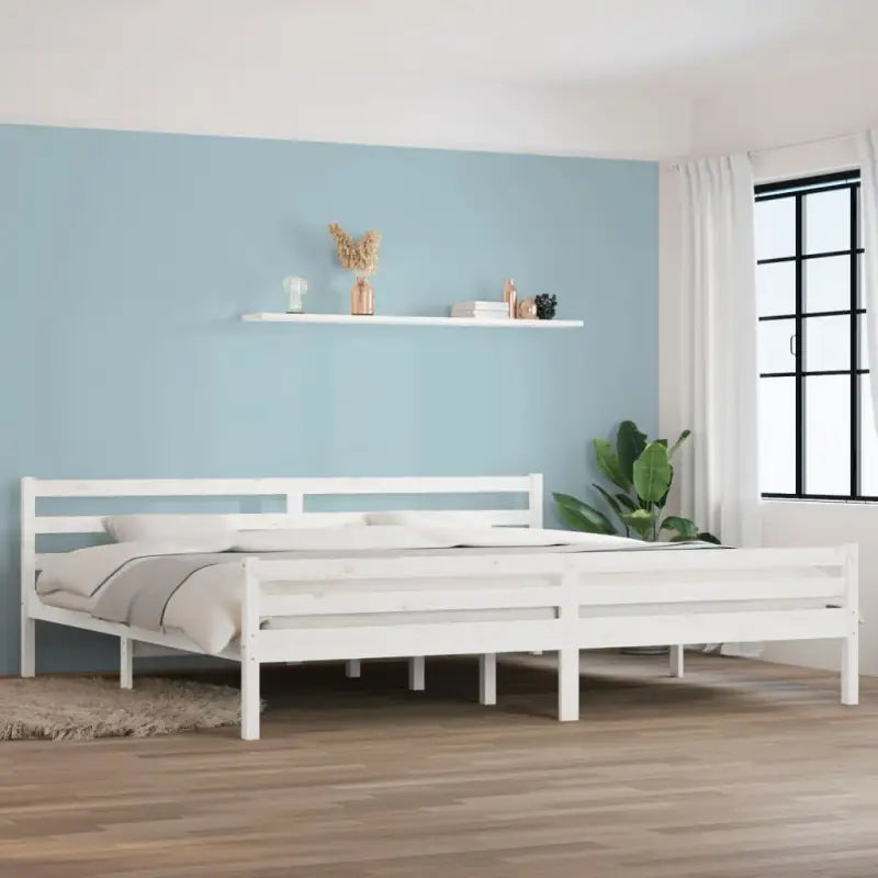 Houten bedframe van massief grenenhout voor een moderne slaapkamer - Wit / 200 x 200 cm - Bedden & bedframes