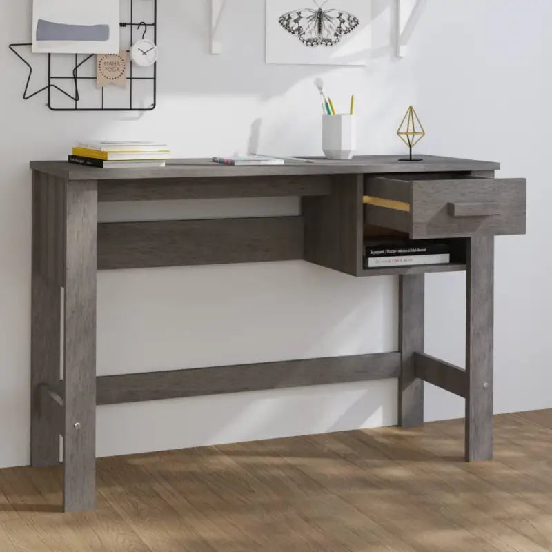 Houten bureau van massief grenenhout voor een stijlvolle interieur aanvulling - Bureaus