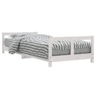 Houten kinderbedframe van massief grenenhout met tijdloos design - Peuter- & kinderbedden