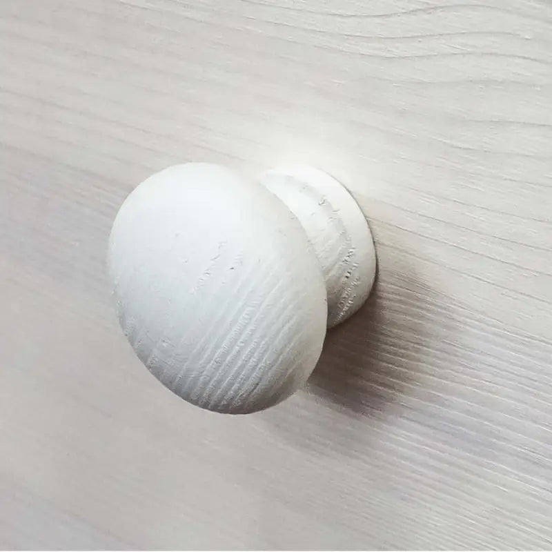 Houten nachtkastje van massief grenenhout met ronde houten knop - Wit / 1 - Nachtkastjes
