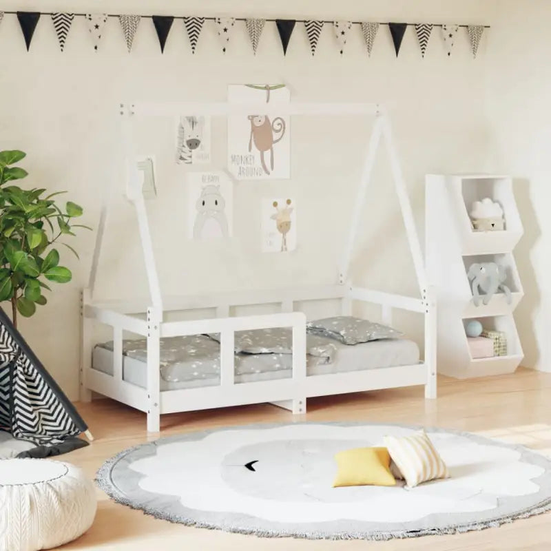 Kinderbed van massief grenenhout voor een plezierige slaapkamer - Wit / 70 x 140 cm - Peuter- & kinderbedden