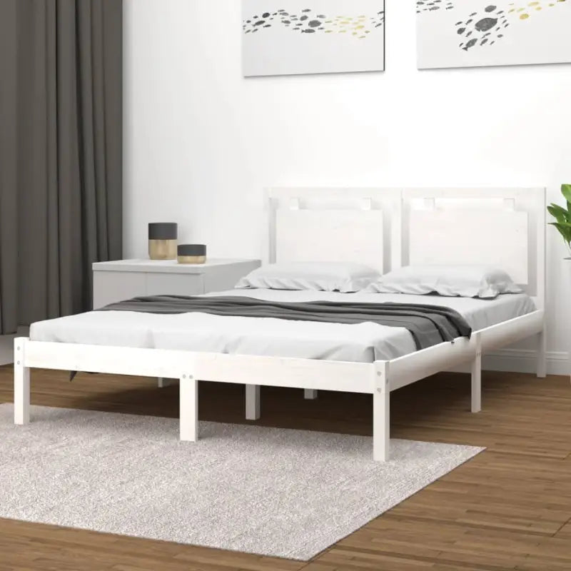 Klassiek bedframe met multiplex lattenbodem en massief grenenhout - Wit / 200 x 200 cm - Bedden & bedframes