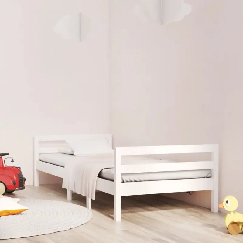 Klassiek houten bedframe van massief grenenhout voor een stijlvolle slaapkamer - Bedden & bedframes