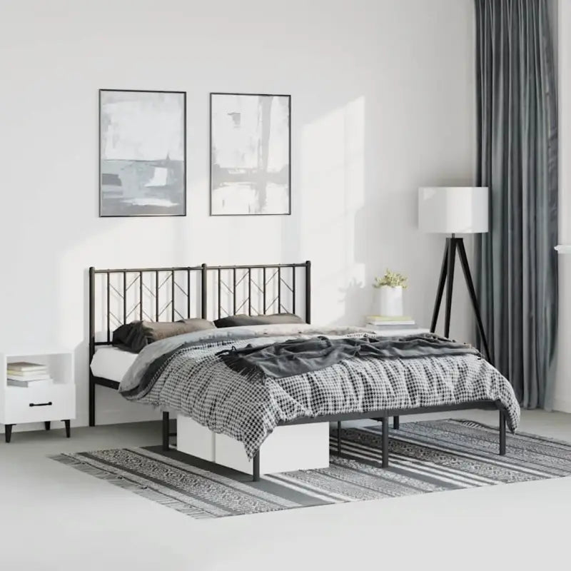 Klassiek metaal bedframe met metalen latten en extra opbergruimte - Zwart / 193 x 203 cm / met hoofdbord - Bedden &