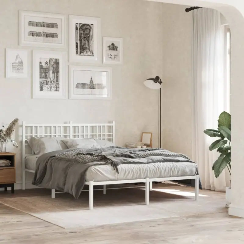 Klassiek metalen bedframe met extra opbergruimte en metalen latten - Bedden & bedframes