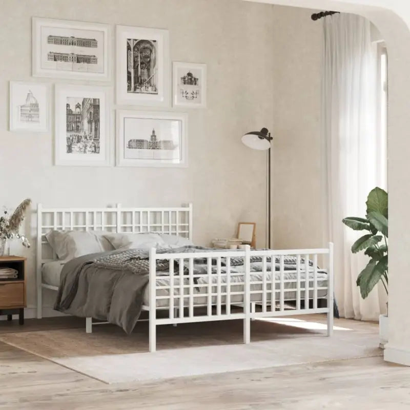 Klassiek metalen bedframe met extra opbergruimte en metalen latten - Wit / 135 x 190 cm / met hoofdbord & voetbord
