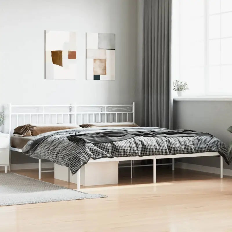 Klassiek metalen bedframe met extra opbergruimte en metalen latten - Wit / 200 x 200 cm / met hoofdbord - Bedden &