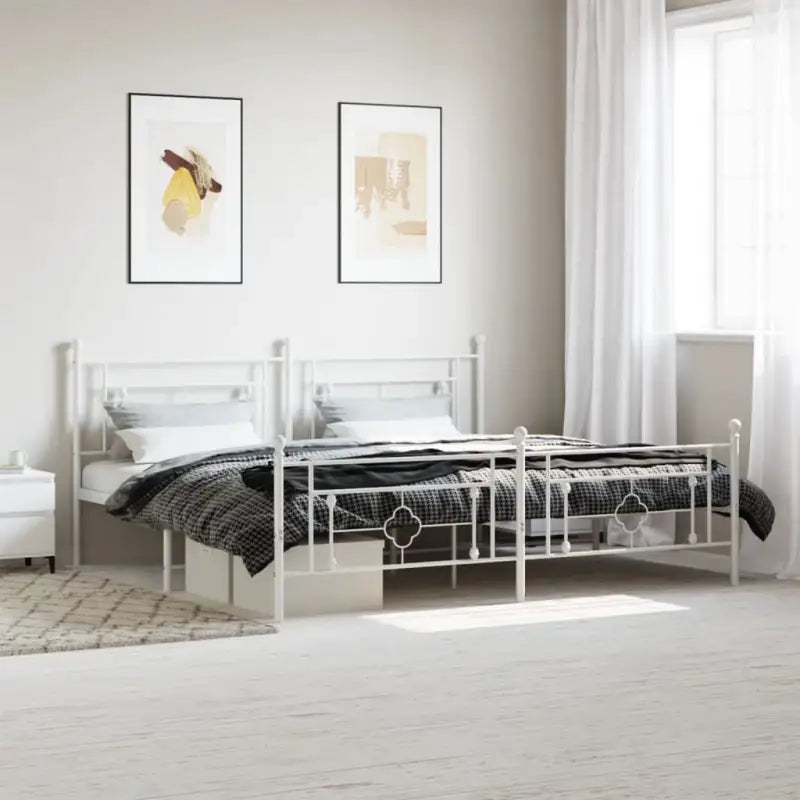 Klassiek metalen bedframe met extra opbergruimte en metalen latten - Wit / 200 x 200 cm / met hoofdbord & voetbord
