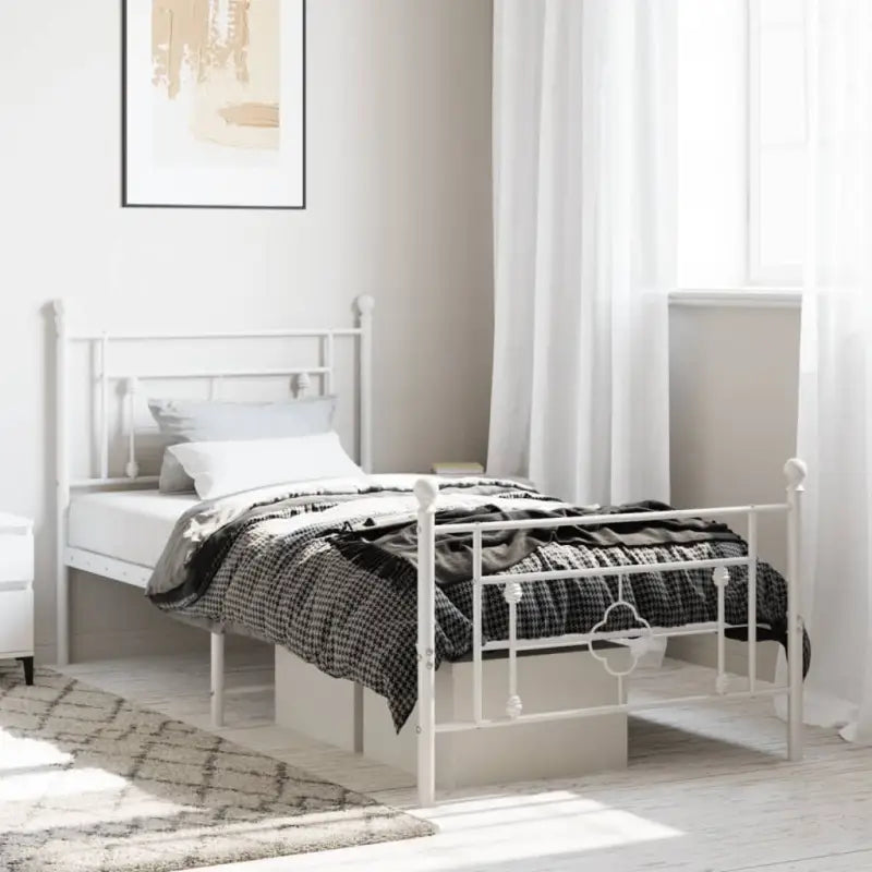 Klassiek metalen bedframe met extra opbergruimte en metalen latten - Wit / 90 x 190 cm / met hoofdbord & voetbord