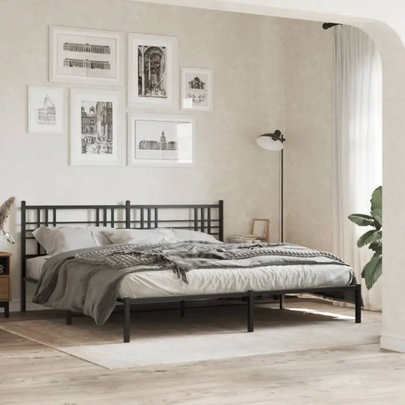 Klassiek metalen bedframe met extra opbergruimte en metalen latten - Zwart / 200 x 200 cm / met hoofdbord - Bedden &