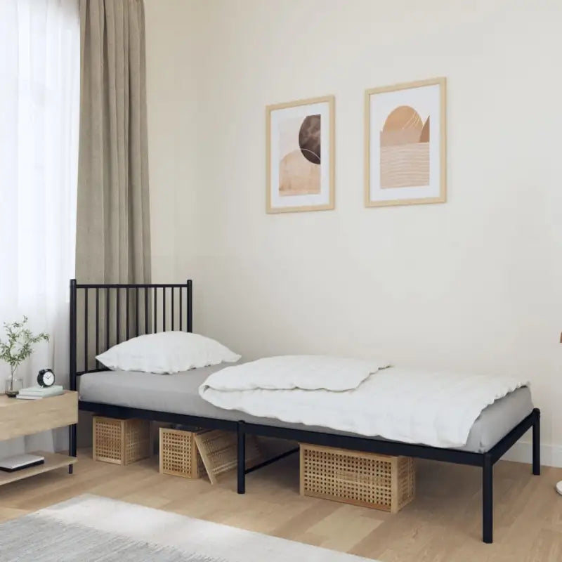 Klassiek metalen bedframe met extra opbergruimte en metalen latten - Zwart / 90 x 190 cm / met hoofdbord - Bedden &