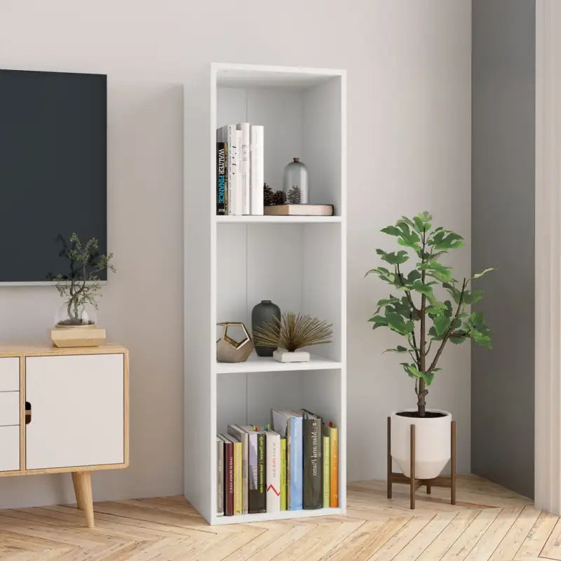 Klassieke boekenkast in bewerkt hout met strak ontwerp en duurzaamheid - Boekenkasten