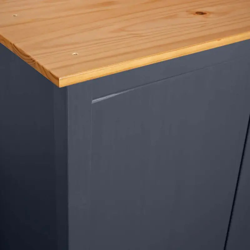 Kledingkast van massief grenenhout met groot vak voor modern interieur - Kledingkasten