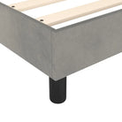 Lichtgrijs bed met multiplex lattenbodem en zacht fluweel materiaal - Bedden & bedframes