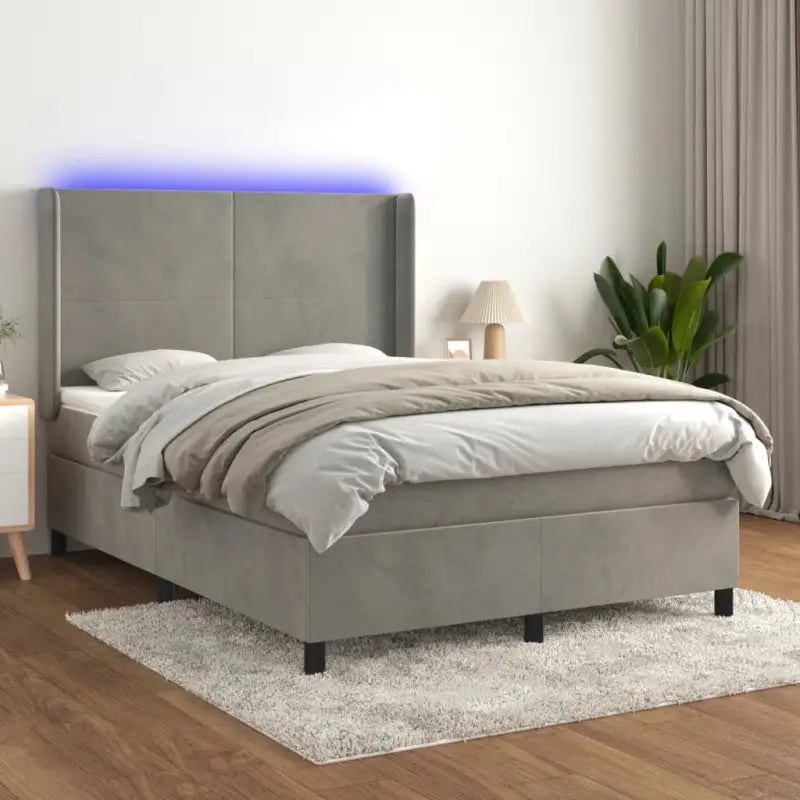 Lichtgrijs materiaal boxspring met schuim vulling voor een rustgevende slaap - Lichtgrijs / 140 x 200 cm / Effen