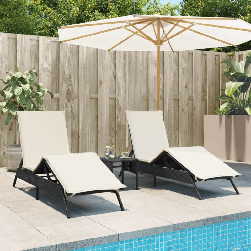 Ligstoelen met poly rattan en verstelbare posities voor buitencomfort - Ligstoelen
